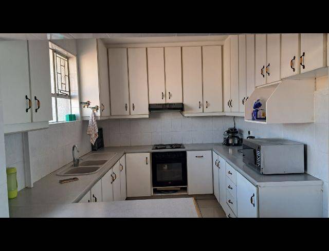 2 BEDROOM PROPERTY TO RENT IN SAICCOR